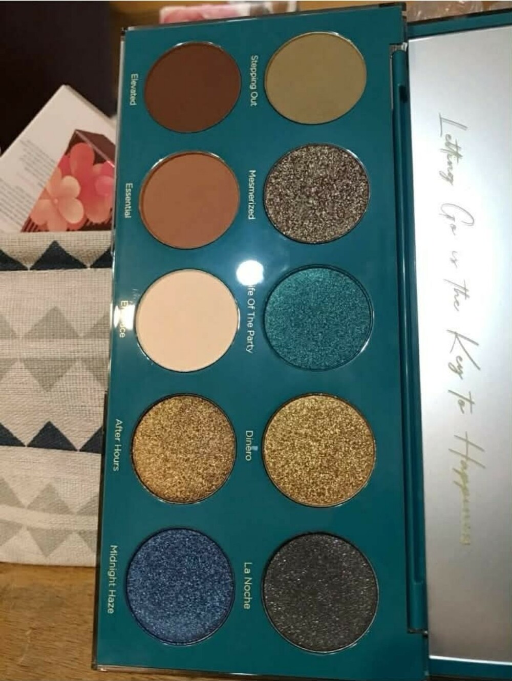 DOMINIQUE The Moment Palette HUGE Neutrals Blues Gold 15.3g *Brand New in Box - Picture 3 of 15